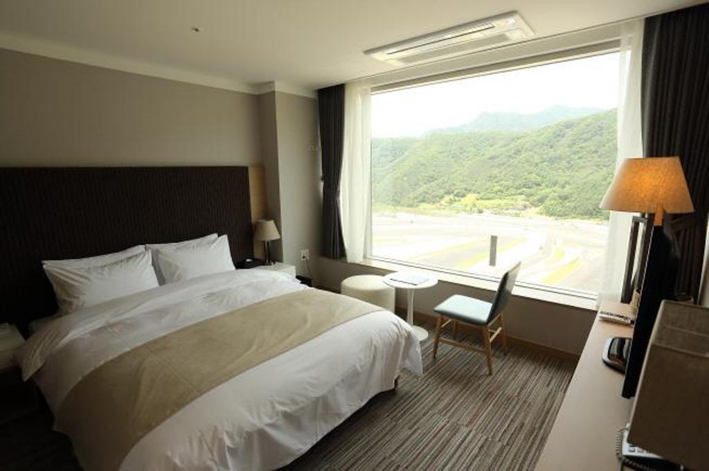 Inje Speedium Hotel & Resort エクステリア 写真